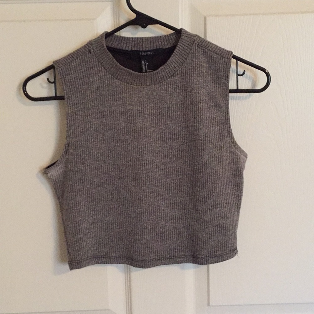 CROP TOP WITH HIGH NECK